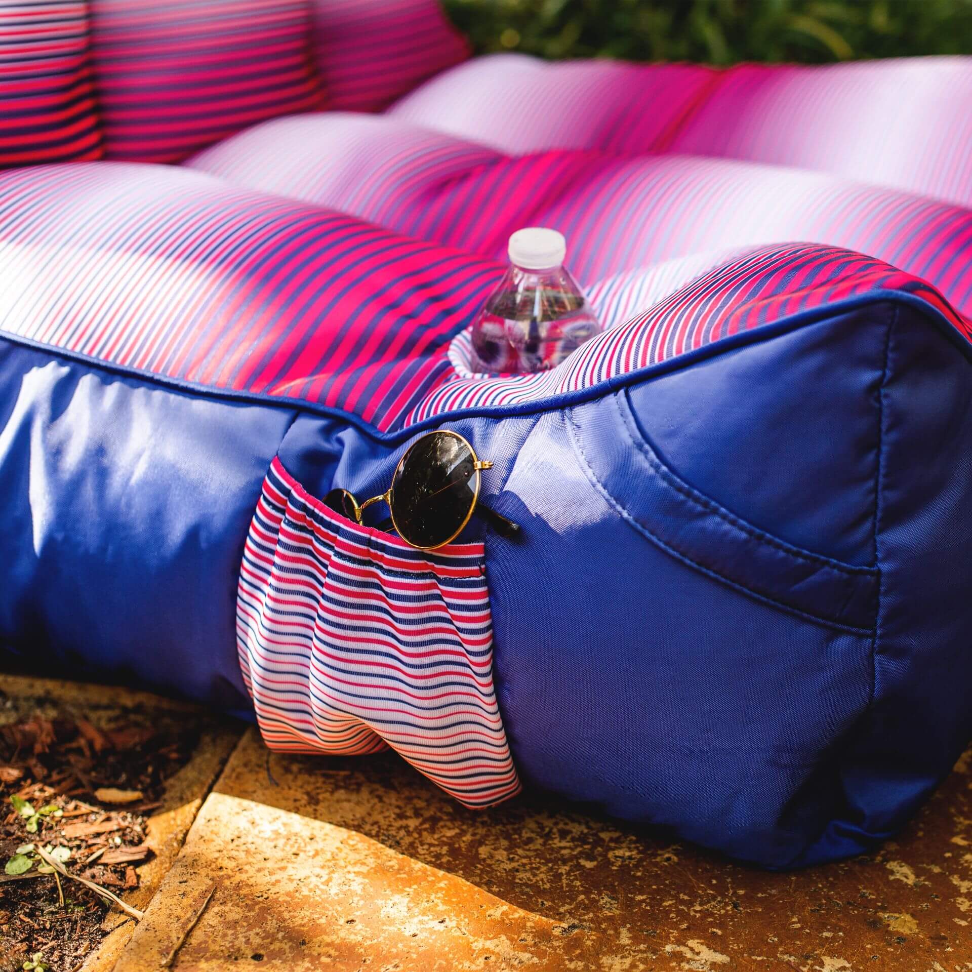 Captain's Pool Float - Image 31