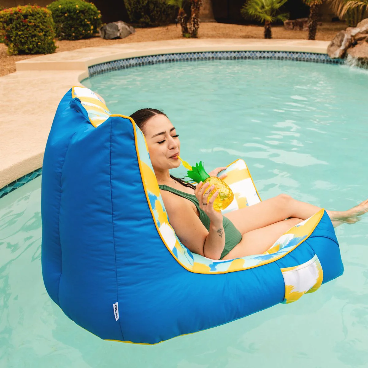 Captain's Pool Float - Image 49