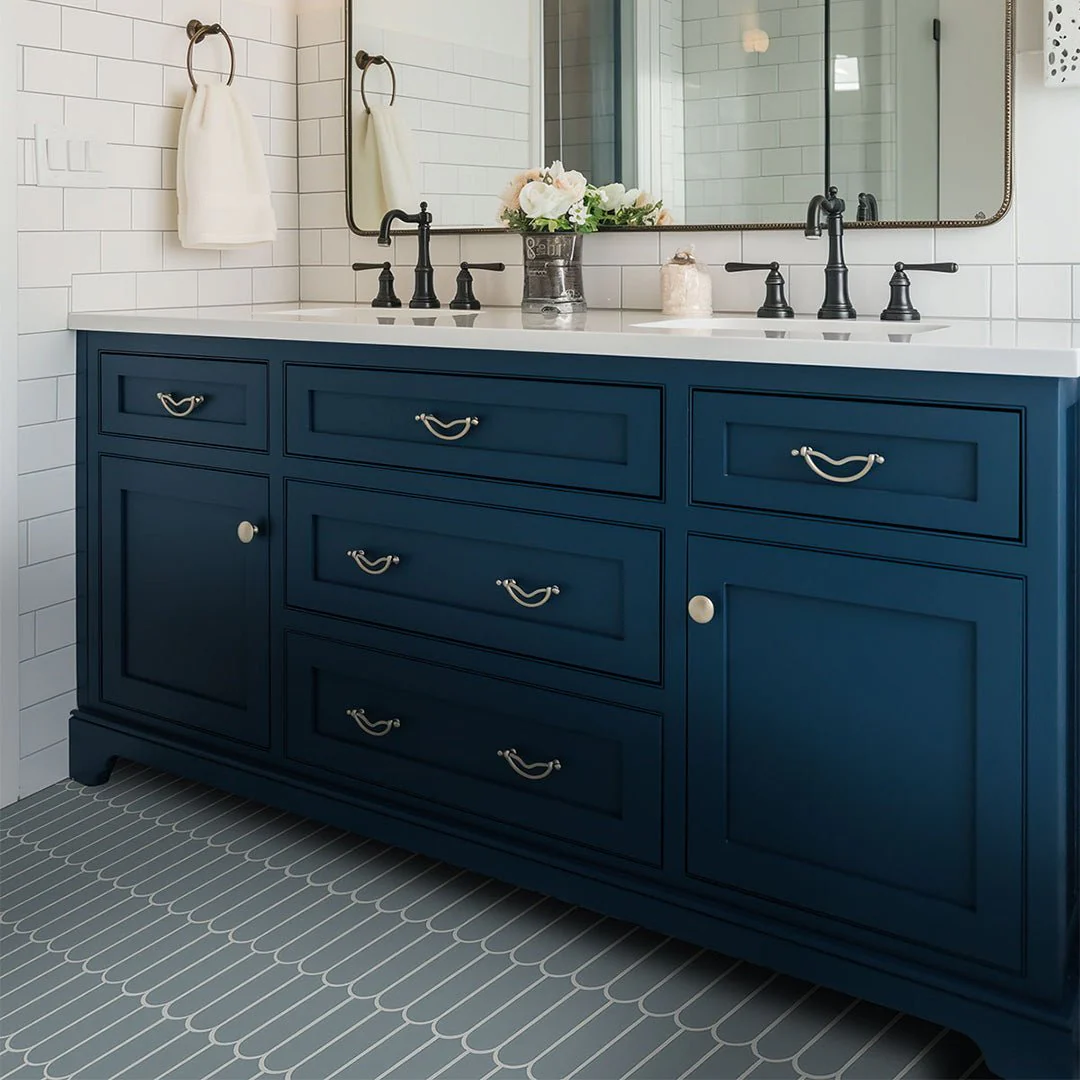 Cielo Azul Scallop, Fish Scale Mosaic - Porcelain Tile - Image 4