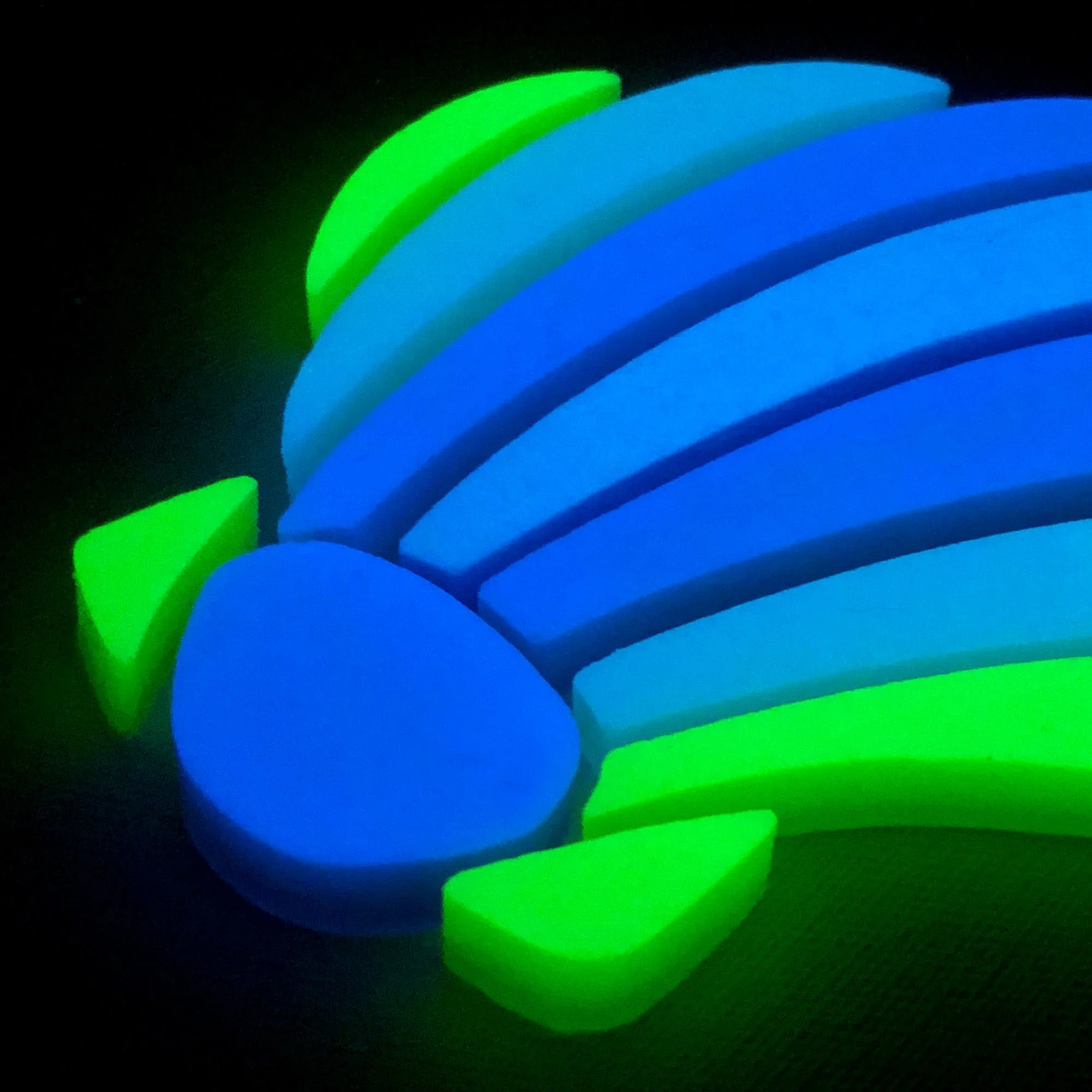Curved Scallop Family - Glow in the Dark Pool Mosaic - Image 3