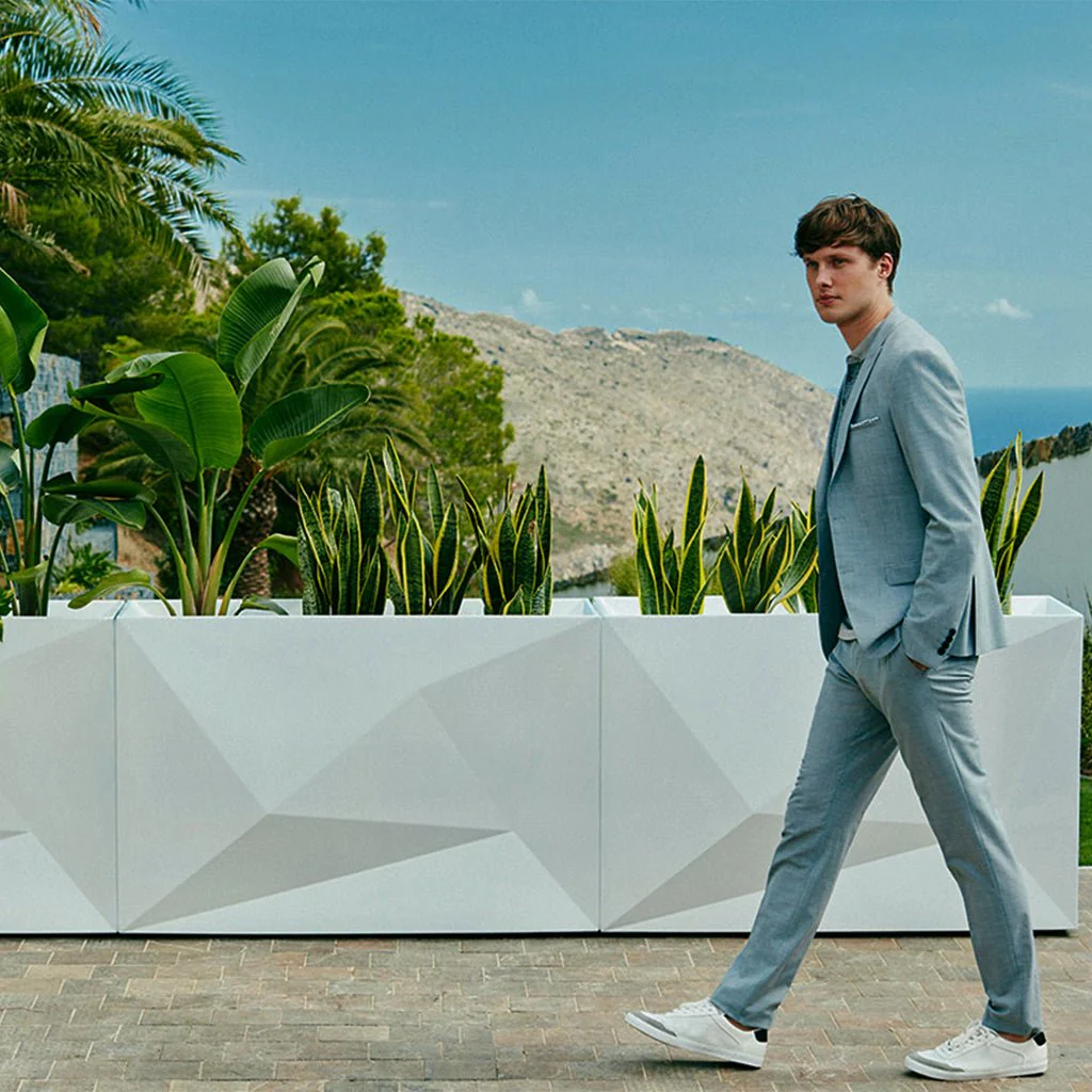 Faz Wall Planter - Modern Patio Accessory - Image 3