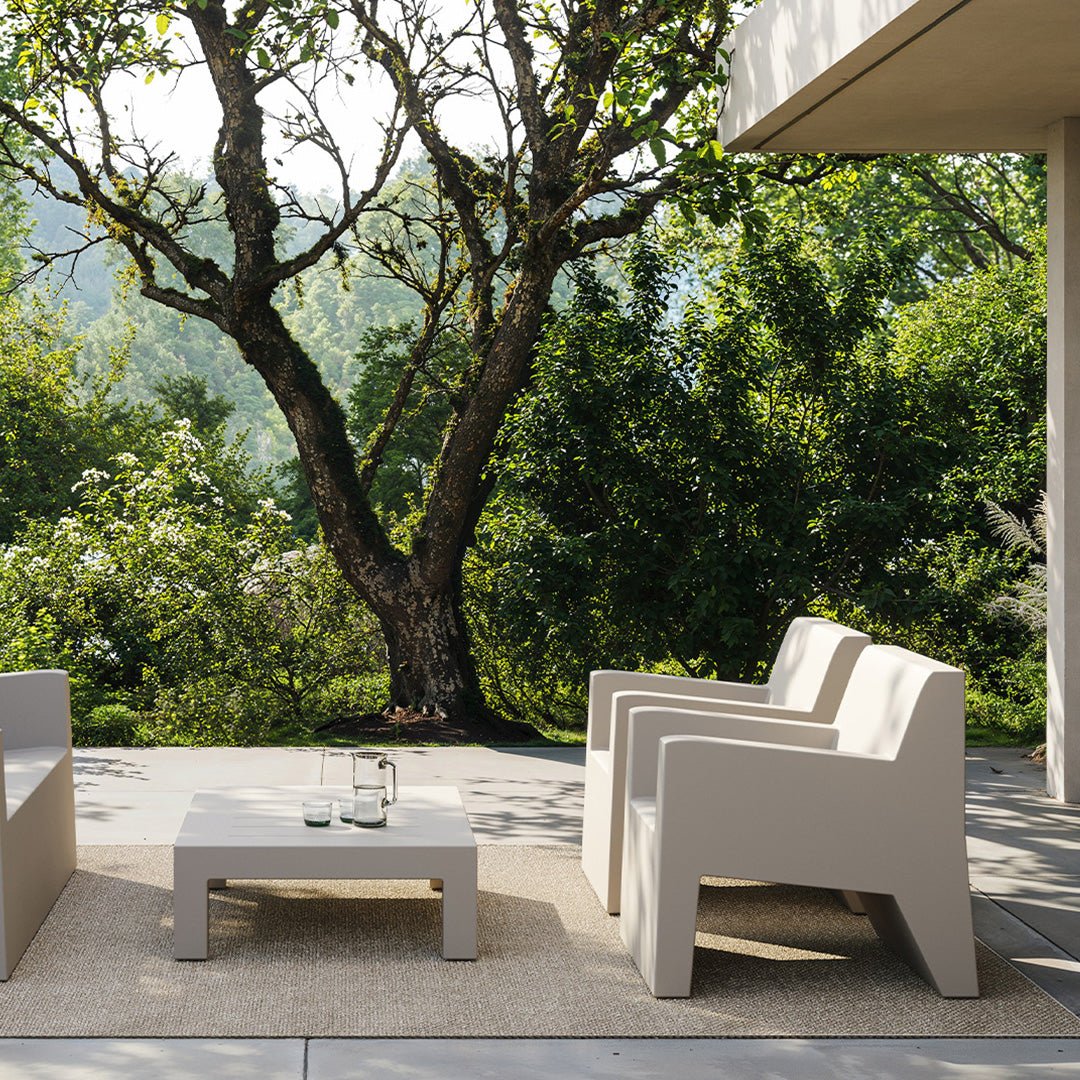 Jut Lounge Chair - Modern Patio Furniture