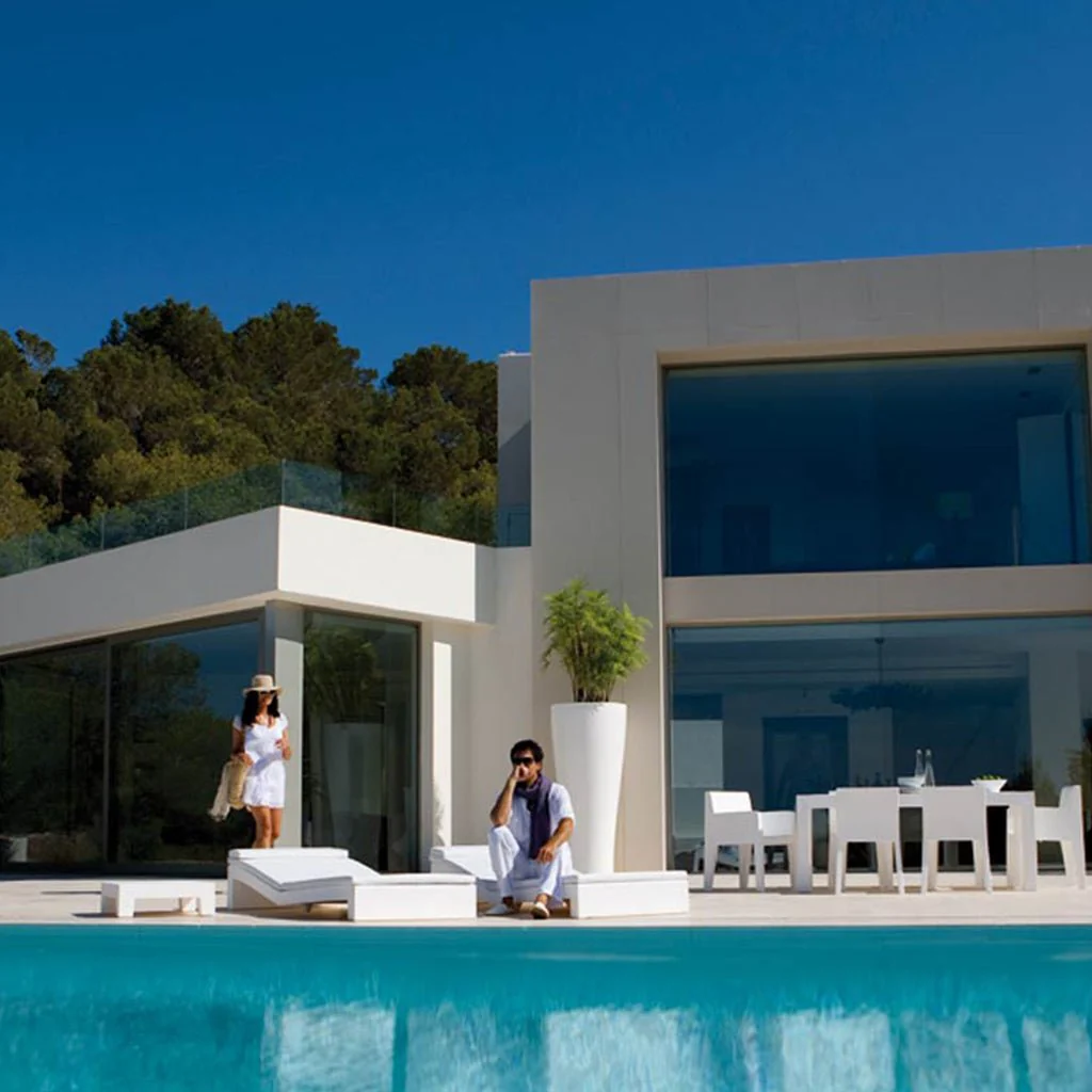 Jut Sun Chaise - Modern Pool Lounge Chair - Image 4