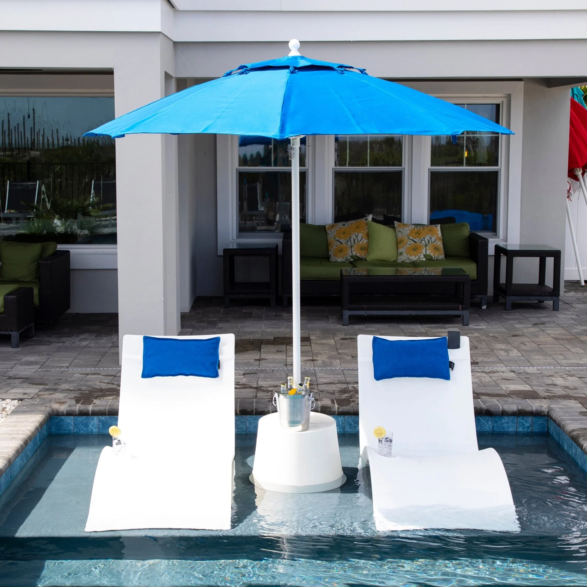 Kai Luxury Umbrella - Pool and Patio Umbrella - Image 7