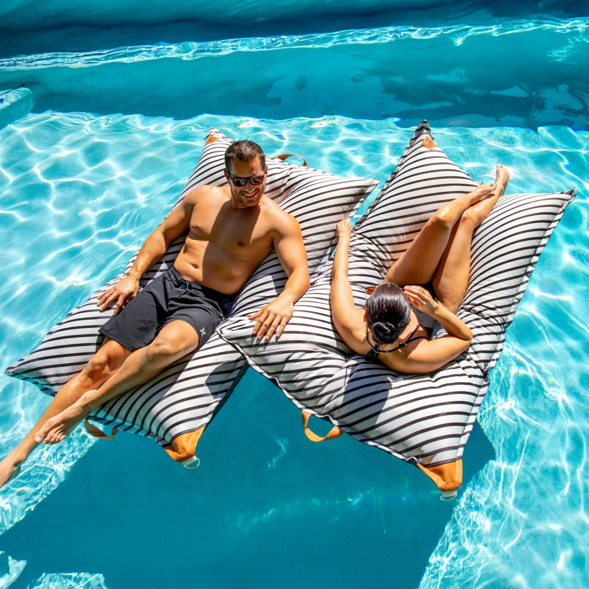 Lux Lagoon Lounger - Pool Float - Image 12