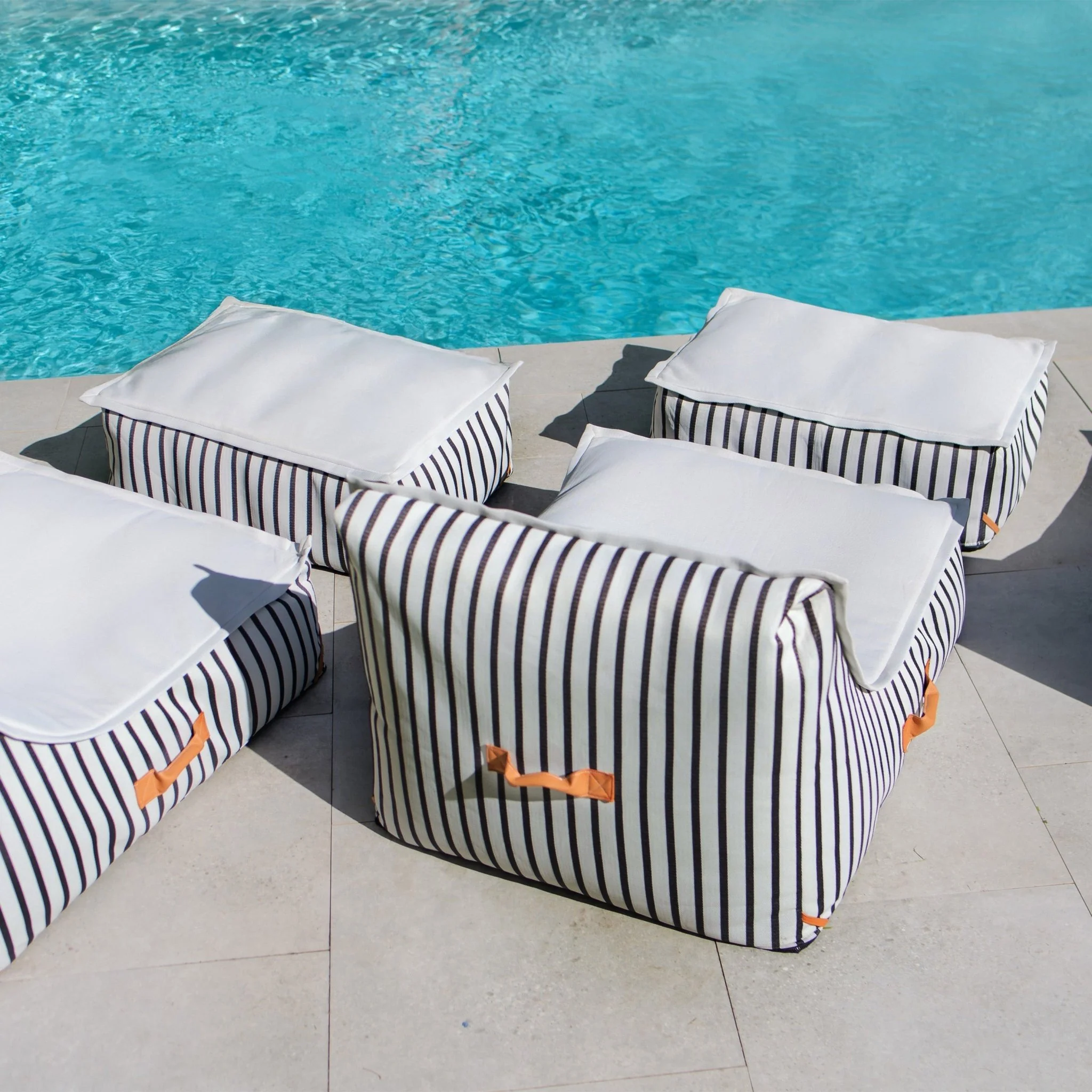 Lux Sealander® - Pool Float - Image 10