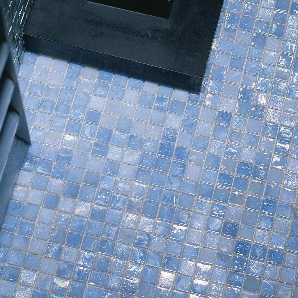 Petunia 2, 5/8" x 5/8" - Glass Tile - Image 2