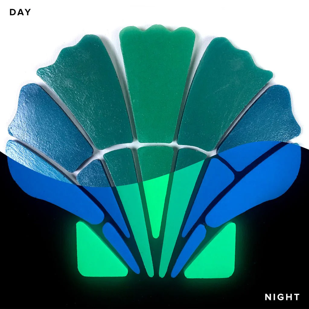 Scallop Shell, Large - Glow in the Dark Pool Mosaic