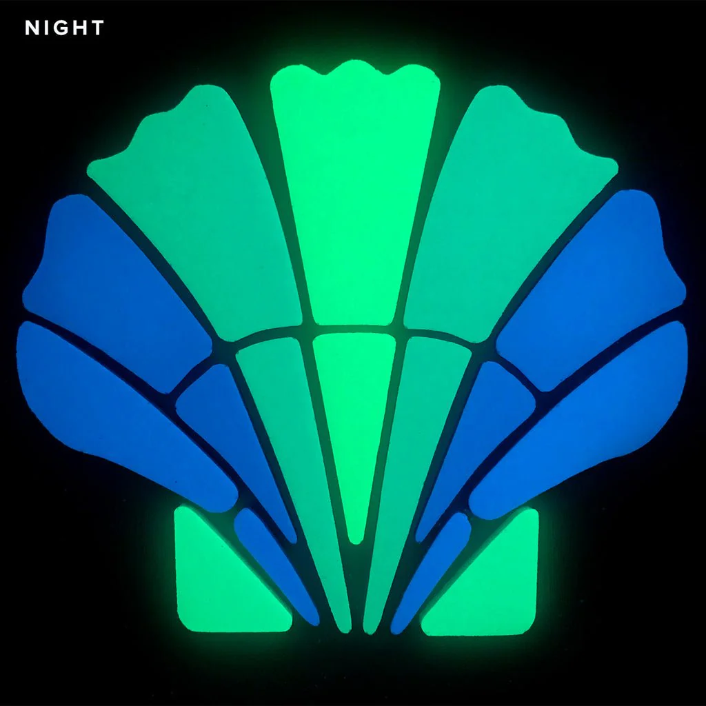 Scallop Shell, Large - Glow in the Dark Pool Mosaic - Image 2