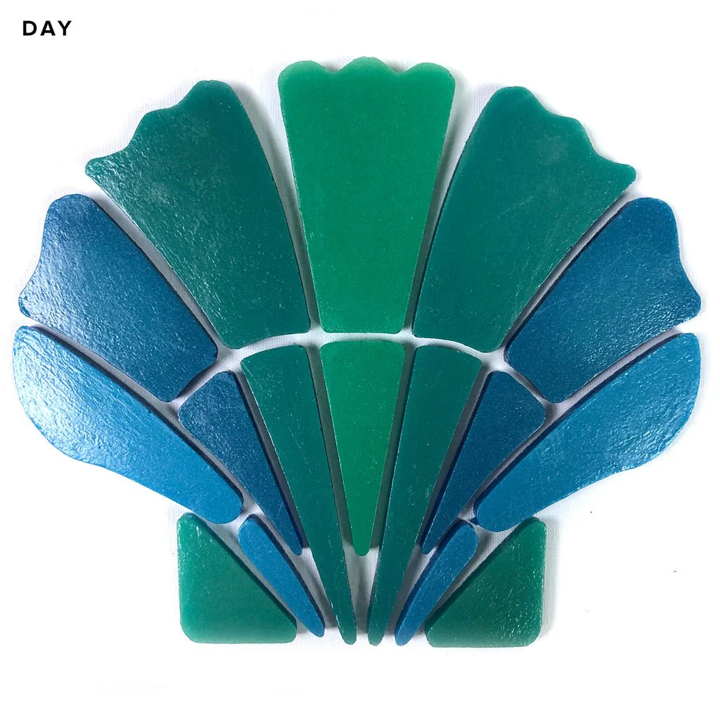 Scallop Shell, Large - Glow in the Dark Pool Mosaic - Image 3