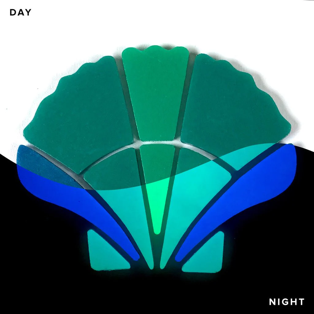 Scallop Shell, Medium - Glow in the Dark Pool Mosaic