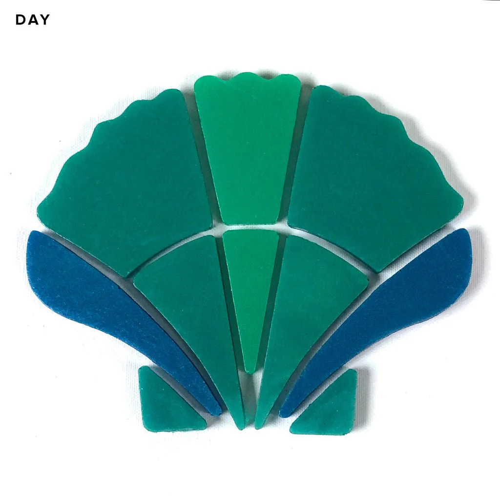 Scallop Shell, Medium - Glow in the Dark Pool Mosaic - Image 3