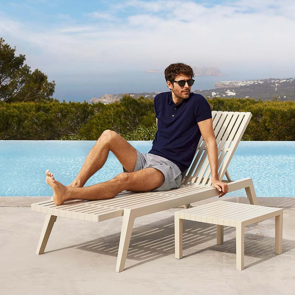 Spritz Sun Chaise (Set of 4) - Luxury Pool Lounger - Image 4