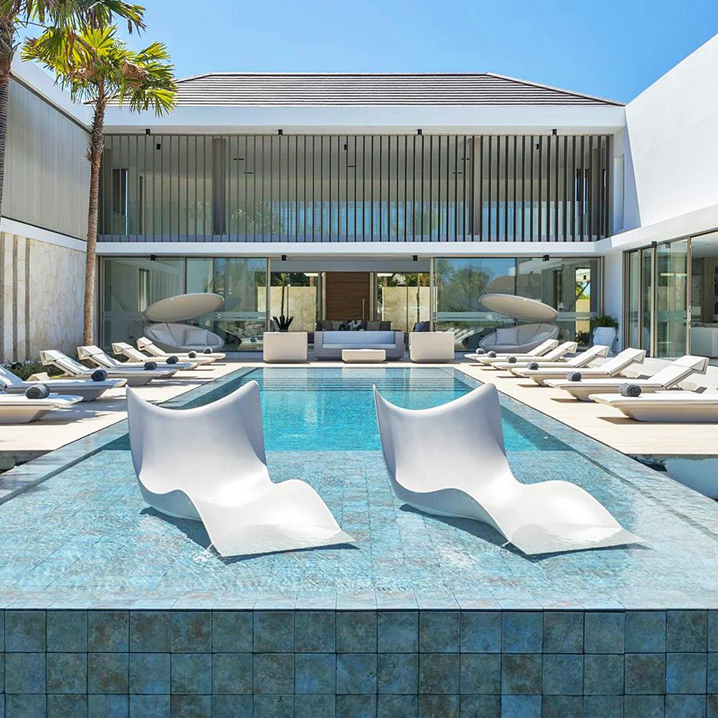 Surf Sun Lounger - Luxury Pool Lounge Chair - Image 3