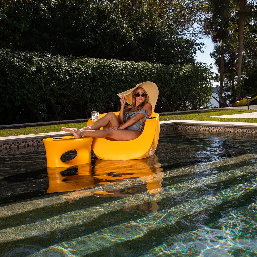 Amped Stool/Table with Black Cupholders - Pool & Patio Table - Image 5