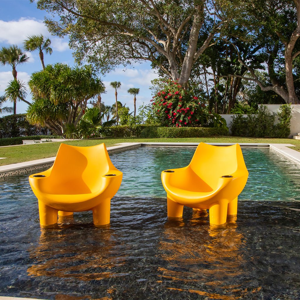 Mibster Chair with Black Cupholders (Set of Two) - Luxury Pool Chair - Image 5