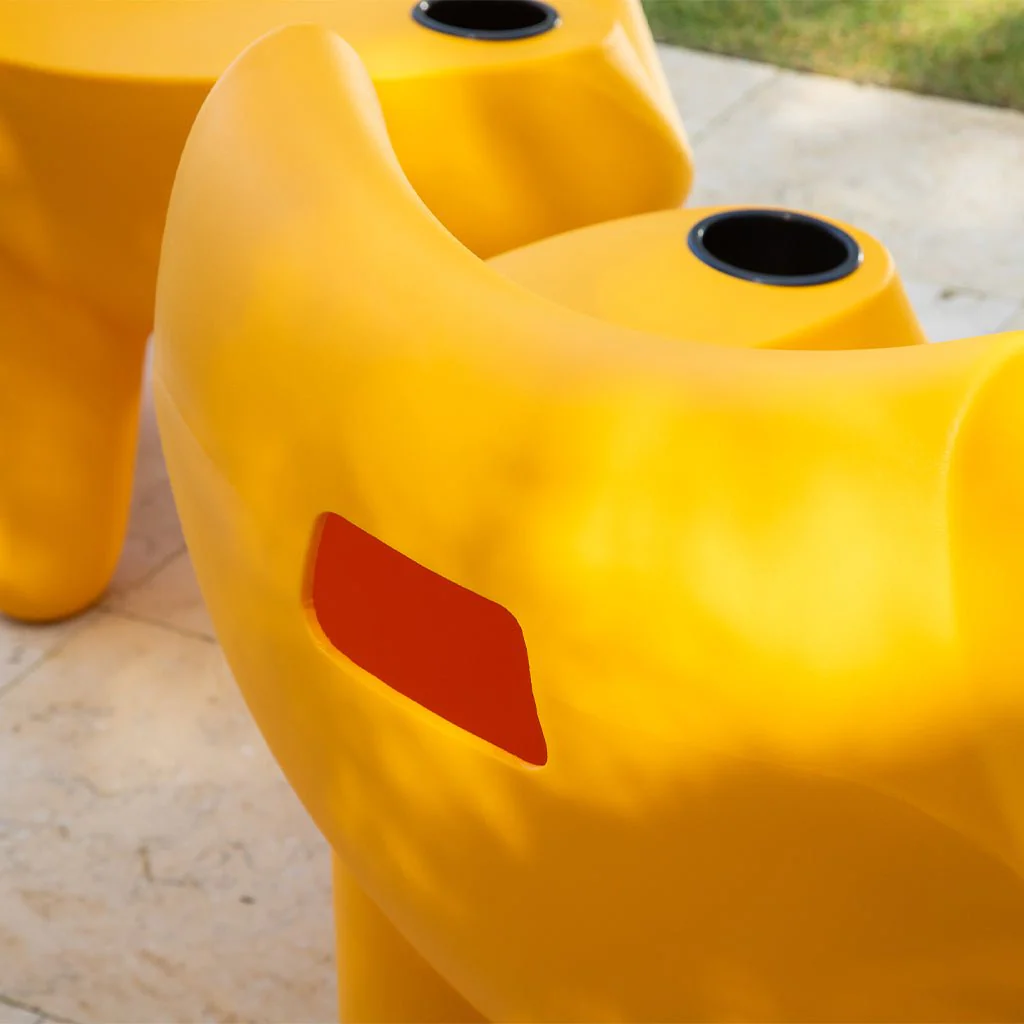 Mibster Chair with Black Cupholders (Set of Two) - Luxury Pool Chair - Image 6