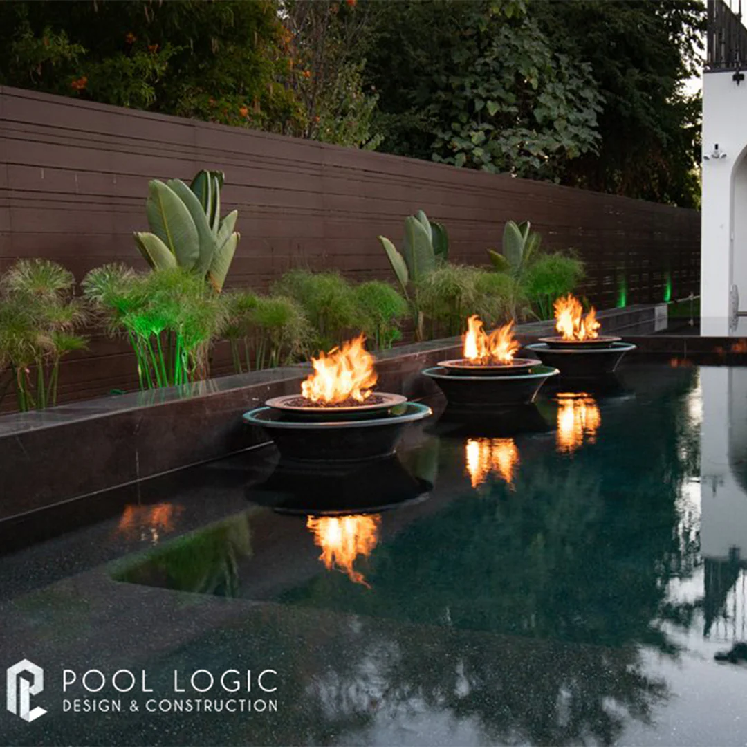 Cazo Round Hammered Copper Fire and Water Bowl, 360 Spill - Pool Feature - Image 2