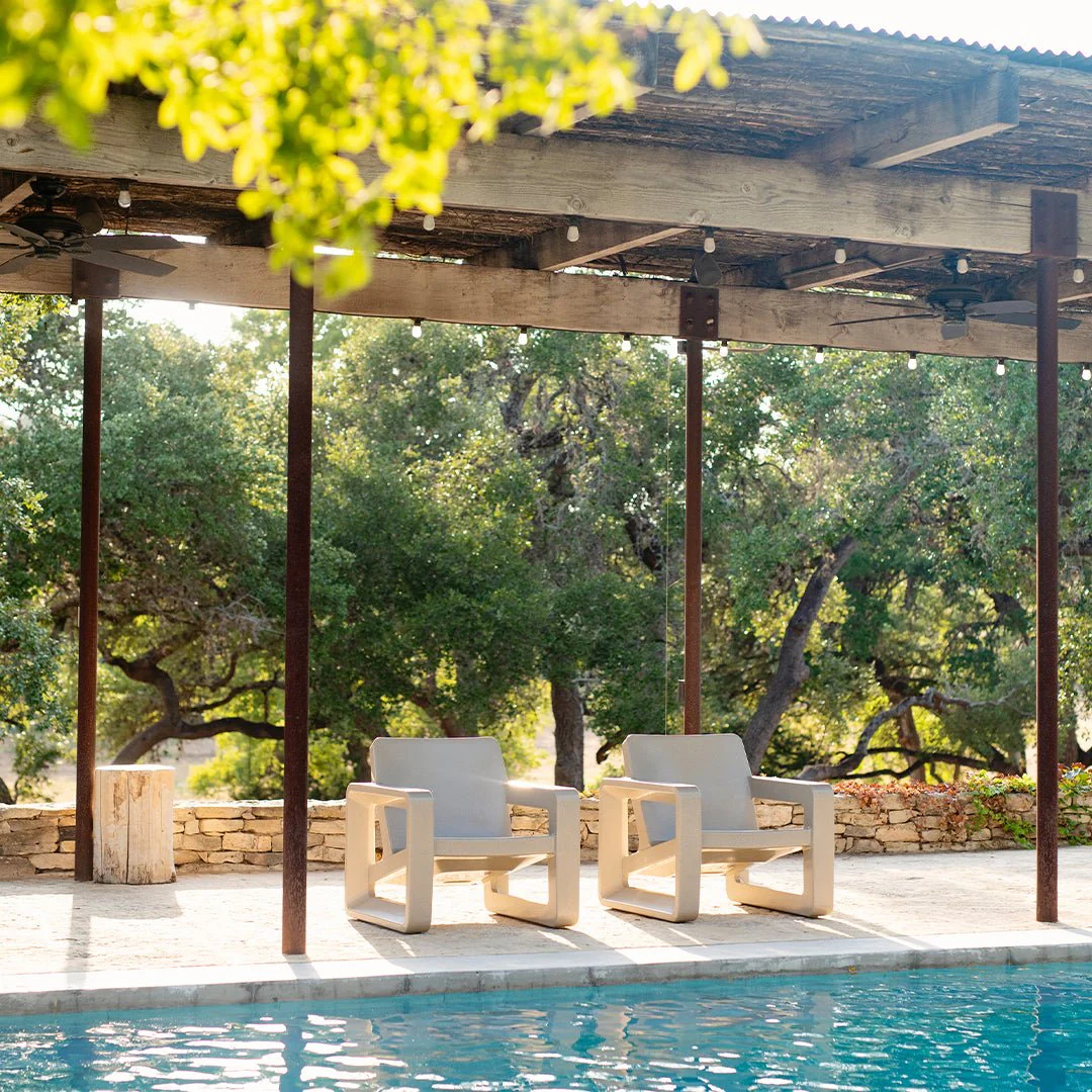 Tupelo Goods Deck Chair - Pool & Patio Lounge Chair - Image 3