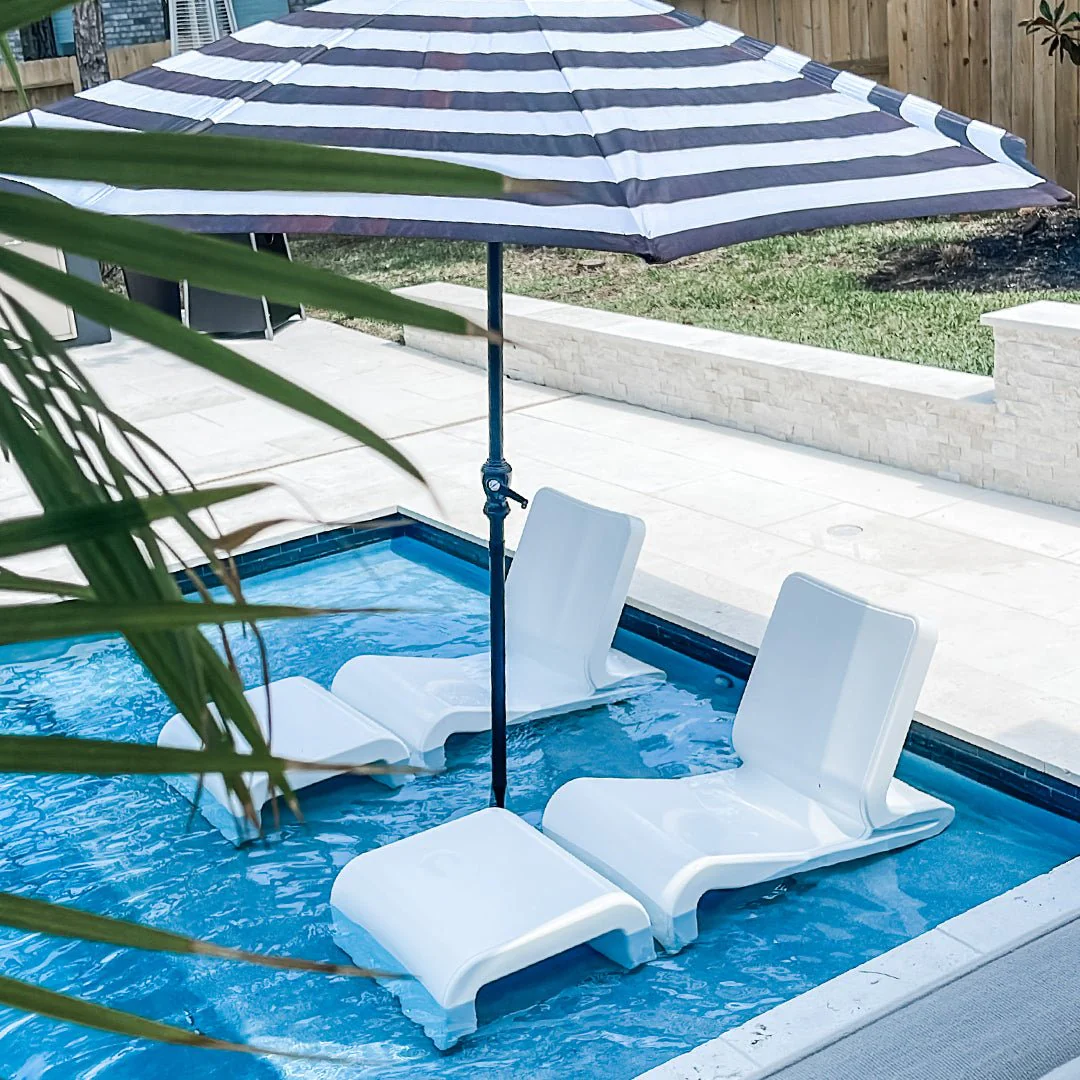 Tupelo Goods Line Chair - Pool & Patio Lounge Chair - Image 3