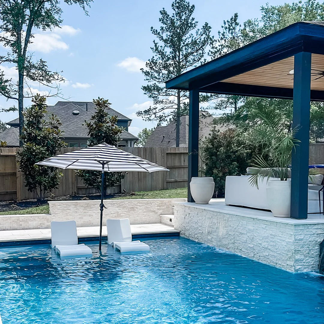 Tupelo Goods Line Chair - Pool & Patio Lounge Chair - Image 9