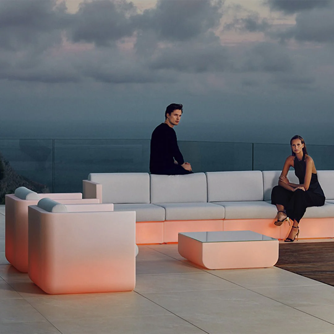 Ulm Coffee Table - Modern Patio Furniture - Image 3