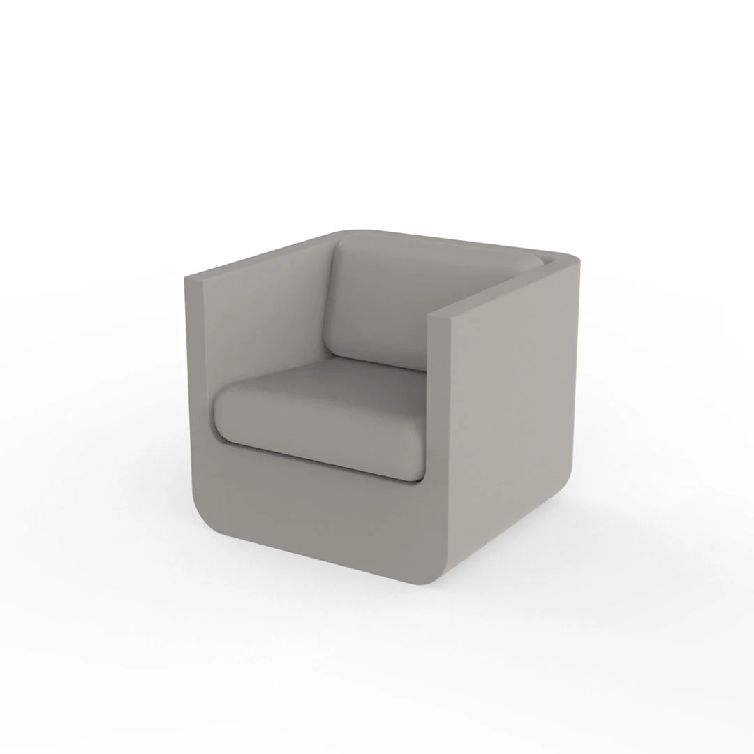 Ulm Lounge Chair - Modern Patio Furniture - Image 12