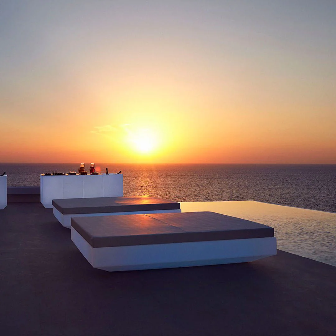 Vela Square Daybed - Modern Outdoor Furniture